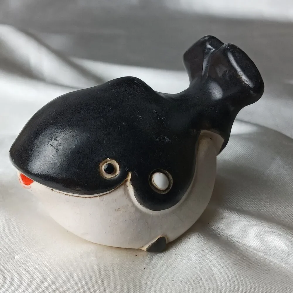 Vintage Artesania Rinconada Art Pottery Hand Crafted Clay Figurine-KILLER WHALE